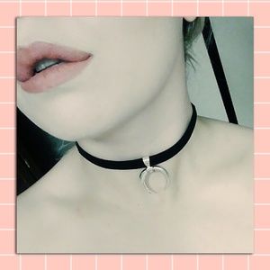 Velvet Boho Crescent Moon Pendant Choker 